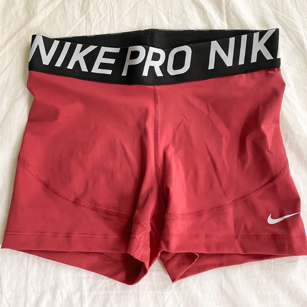 red nike pro’s! brand new